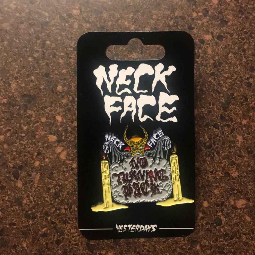 Yesterday’s Neck Face Pin